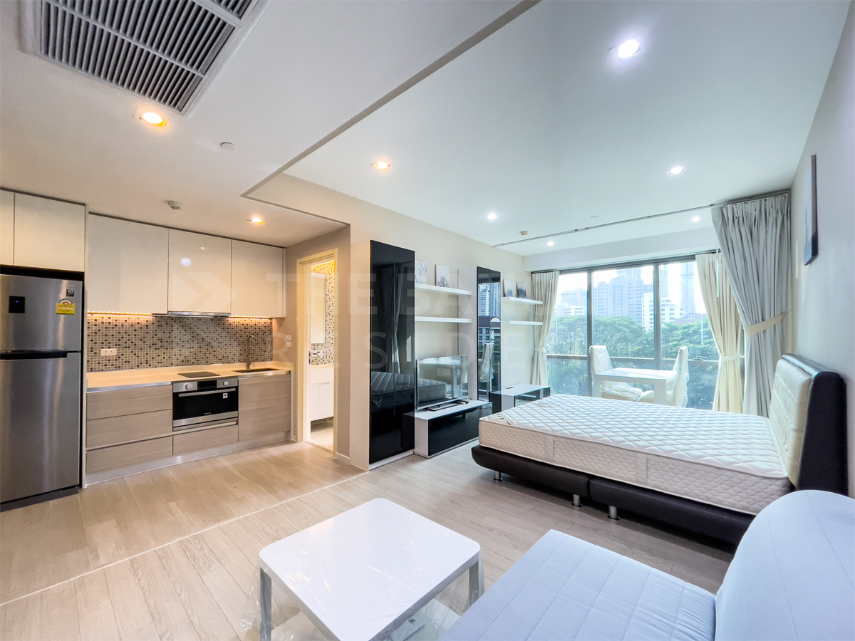 The Room Sukhumvit  21 BTS ASOKE Studio 1 Bath