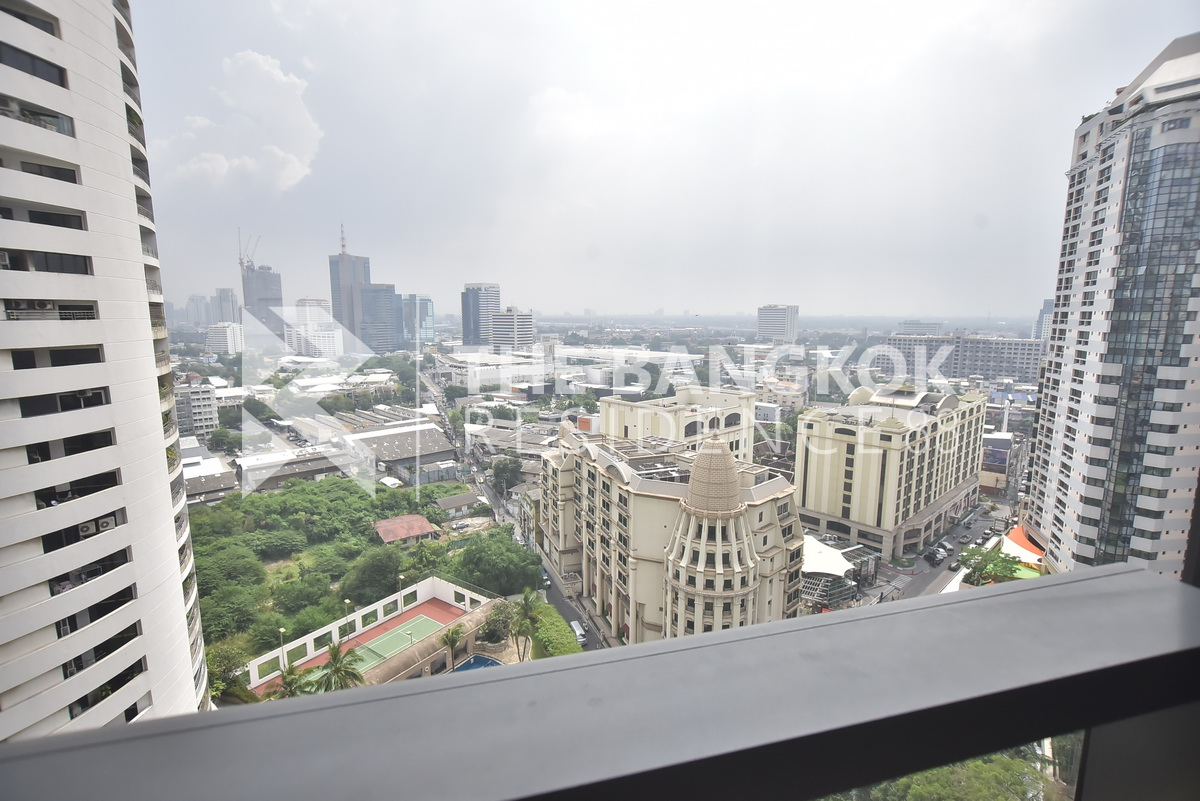 The Lumpini 24 BTS PHROM PHONG 2 Bed 2 Bath