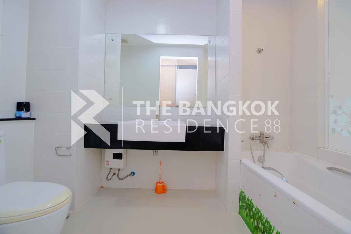 Ideo Ratchada-Huaykwang MRT Huai Khwang 1 Bed 1 Bath