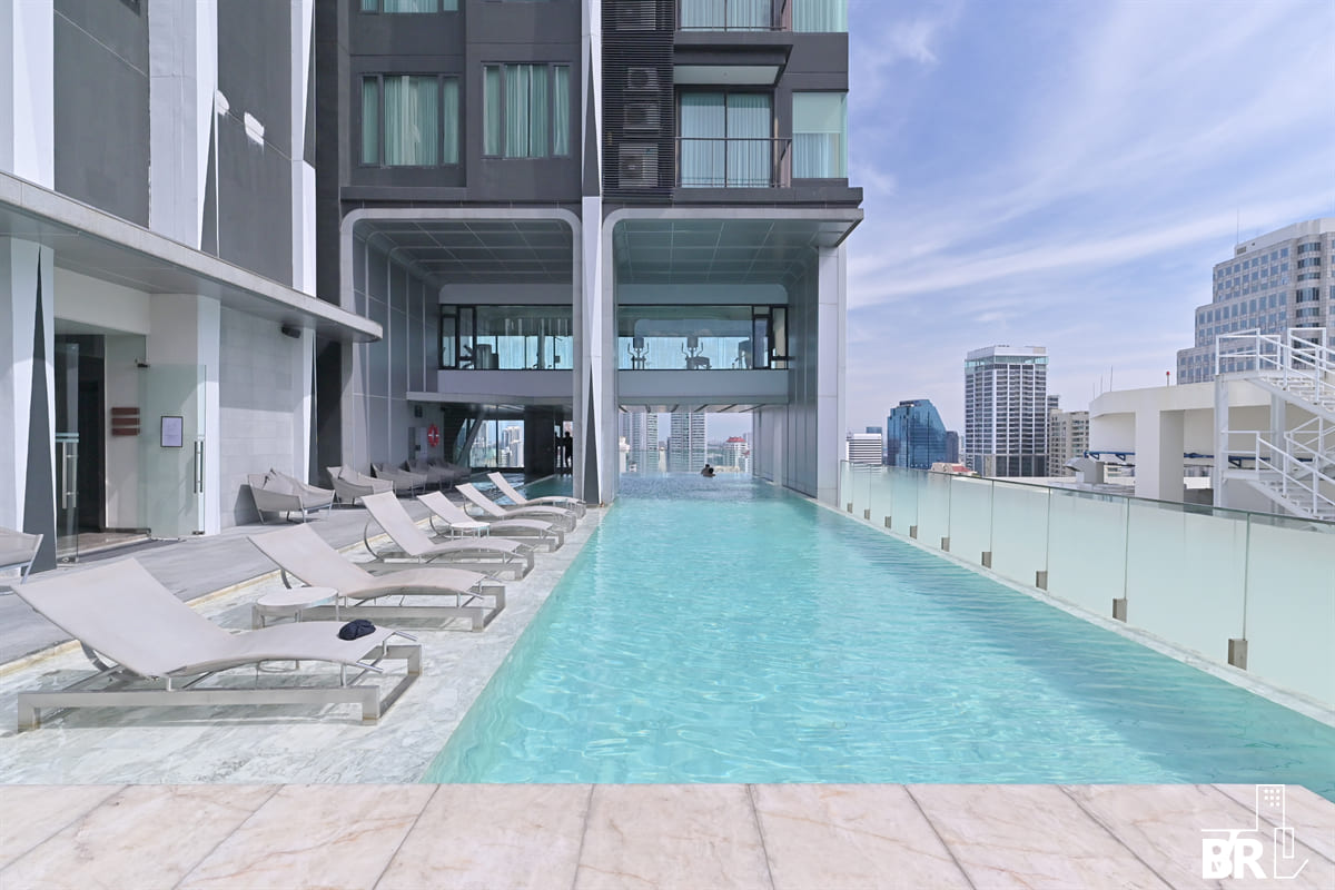 Edge Sukhumvit 23